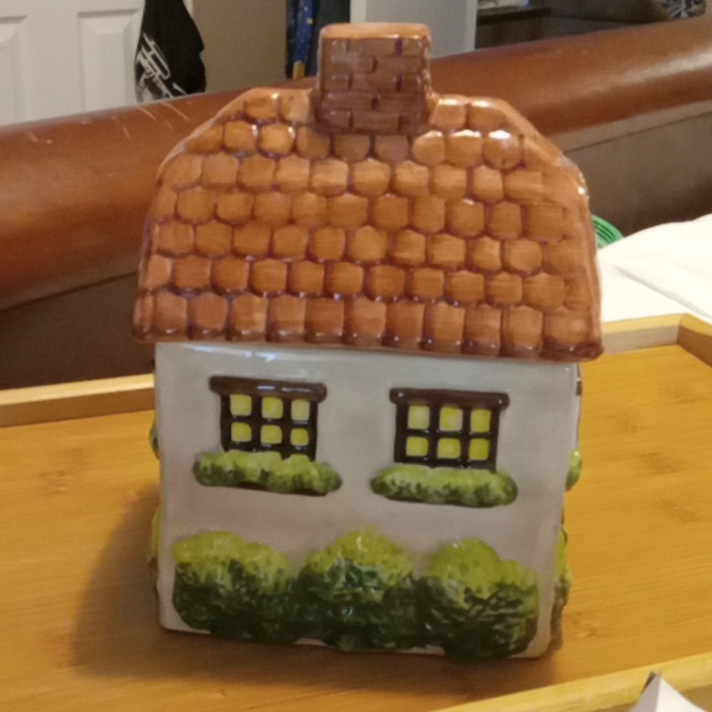 Vintage cookie jar
